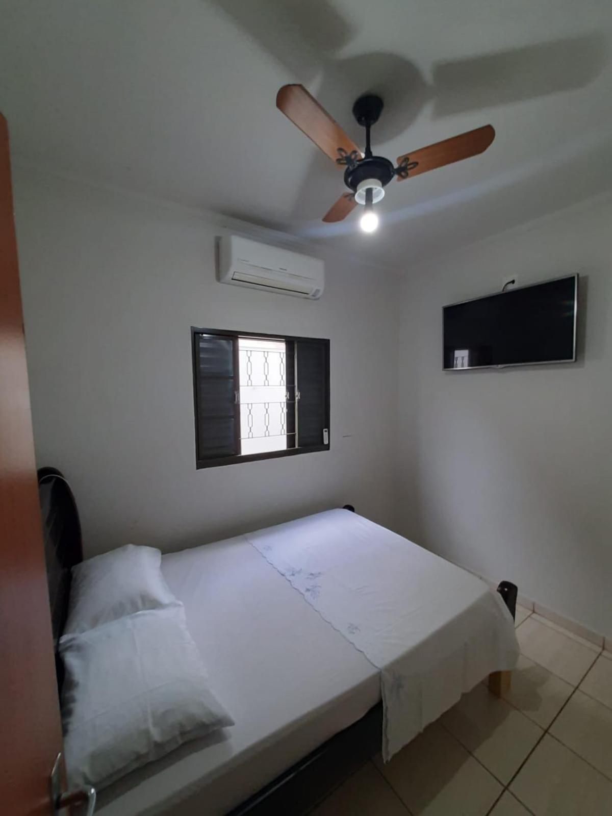 Divina Luz Casa De Temporada Olimpia Villa Екстериор снимка